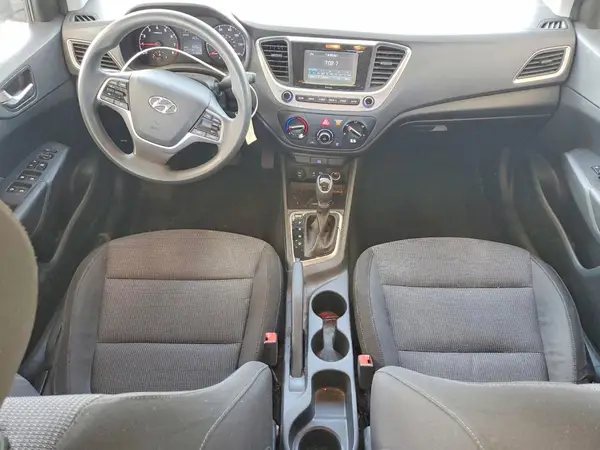 3KPC24A38JE008413 2018 HYUNDAI ACCENT - Image 8