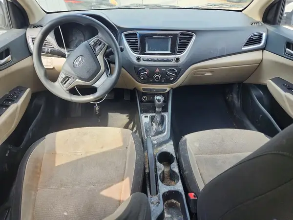3KPC24A38JE010680 2018 HYUNDAI ACCENT - Image 8