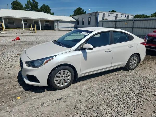 3KPC24A38JE011473 2018 HYUNDAI ACCENT - Image 1