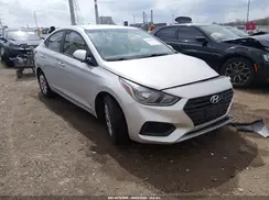 3KPC24A38JE011912 2018 HYUNDAI ACCENT