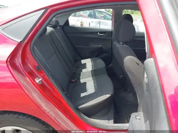 3KPC24A38JE012736 2018 HYUNDAI ACCENT - Image 8