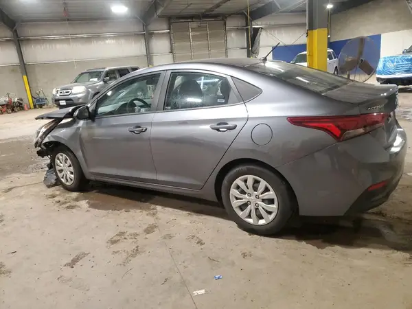 3KPC24A38JE013448 2018 HYUNDAI ACCENT - Image 2