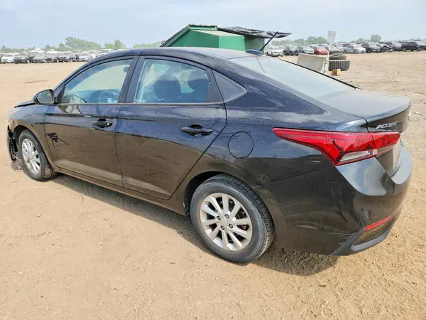 3KPC24A38JE016933 2018 HYUNDAI ACCENT - Image 2