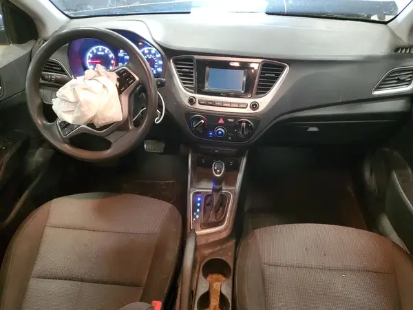 3KPC24A38JE017211 2018 HYUNDAI ACCENT - Image 8