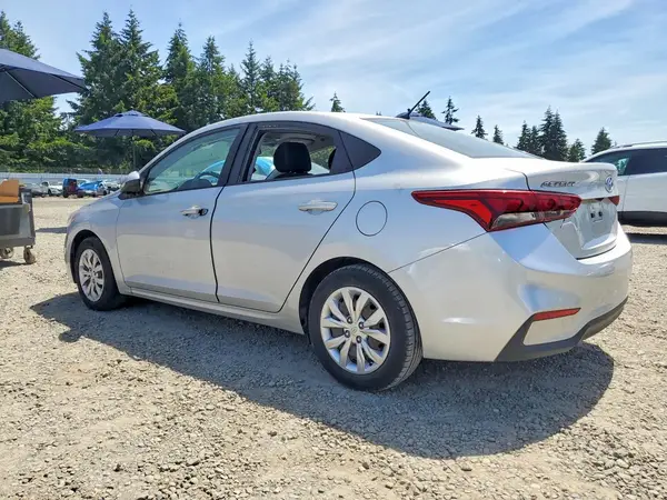 3KPC24A38JE018066 2018 HYUNDAI ACCENT - Image 2