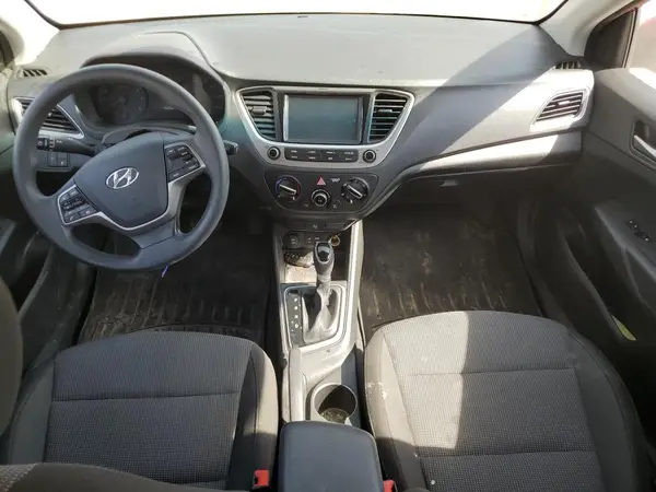 3KPC24A38JE023882 2018 HYUNDAI ACCENT - Image 8