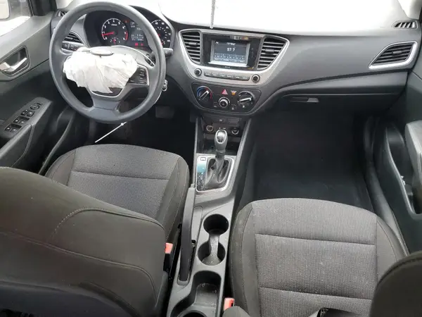 3KPC24A38JE025549 2018 HYUNDAI ACCENT - Image 8