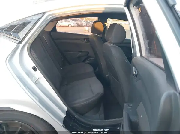 3KPC24A38JE026023 2018 HYUNDAI ACCENT - Image 8