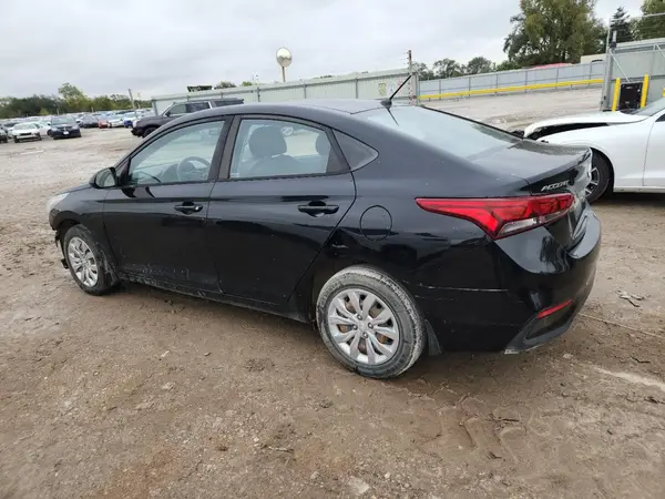 3KPC24A38JE026068 2018 HYUNDAI ACCENT - Image 2