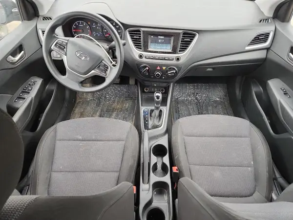 3KPC24A38JE026068 2018 HYUNDAI ACCENT - Image 8