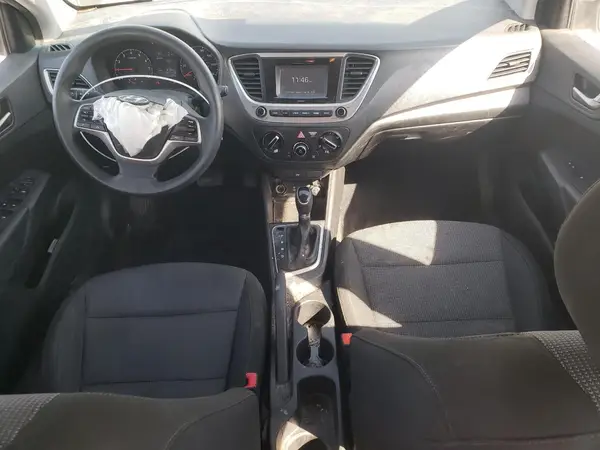 3KPC24A38JE034977 2018 HYUNDAI ACCENT - Image 8
