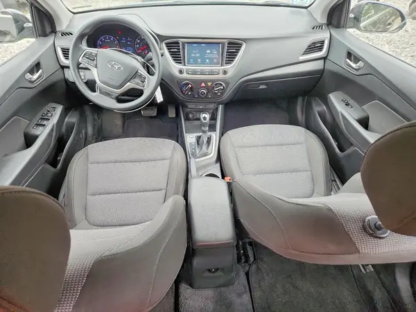 3KPC24A38KE046905 2019 HYUNDAI ACCENT - Image 8