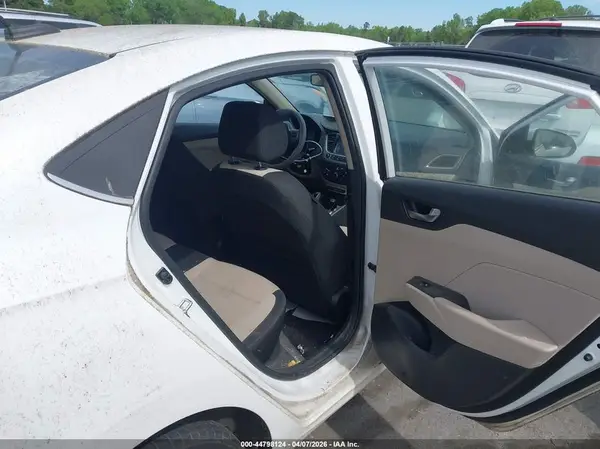 3KPC24A38KE055507 2019 HYUNDAI ACCENT - Image 8