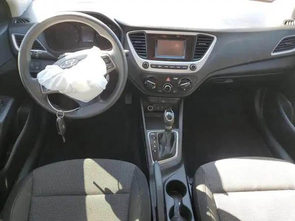 3KPC24A38KE064787 2019 HYUNDAI ACCENT - Image 8