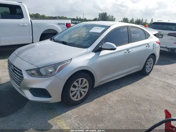 3KPC24A38KE065812 2019 HYUNDAI ACCENT - Image 2