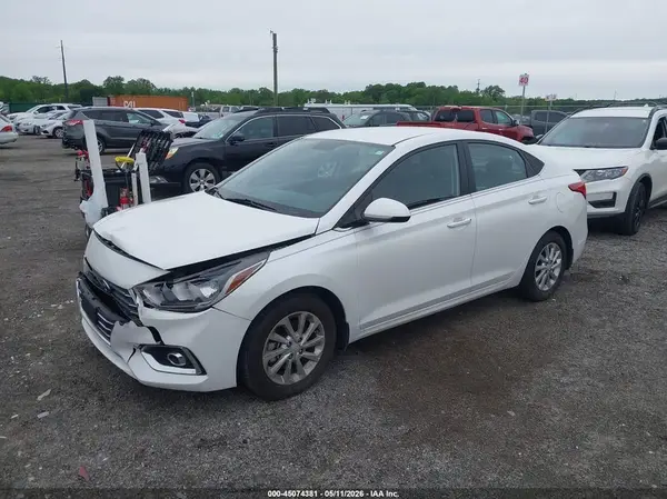 3KPC24A38KE067169 2019 HYUNDAI ACCENT - Image 2