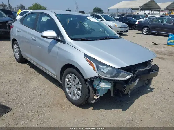 3KPC24A38KE067317 2019 HYUNDAI ACCENT - Image 1
