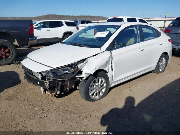3KPC24A38KE068774 2019 HYUNDAI ACCENT - Image 2