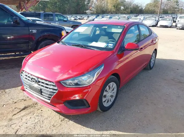 3KPC24A38KE068970 2019 HYUNDAI ACCENT - Image 2