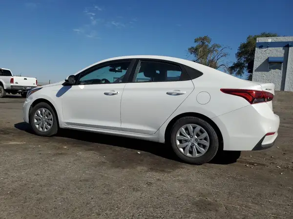 3KPC24A38KE069827 2019 HYUNDAI ACCENT - Image 2