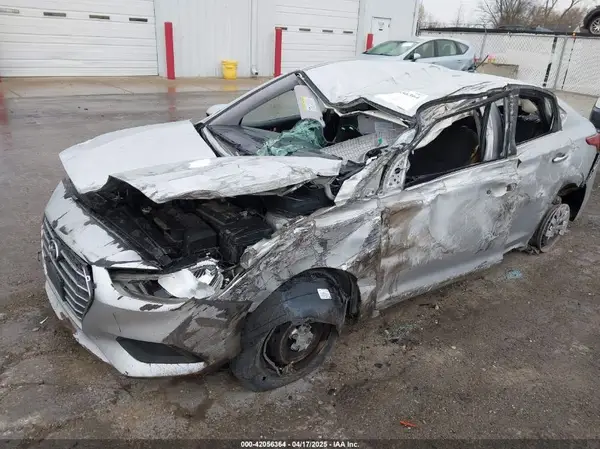 3KPC24A38KE071142 2019 HYUNDAI ACCENT - Image 2