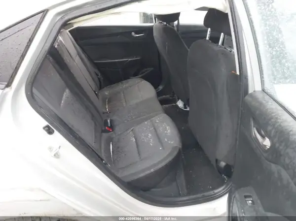 3KPC24A38KE071142 2019 HYUNDAI ACCENT - Image 8