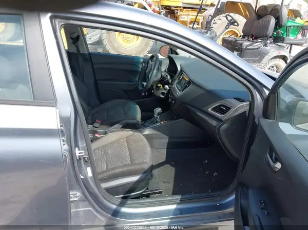 3KPC24A38KE071156 2019 HYUNDAI ACCENT - Image 8