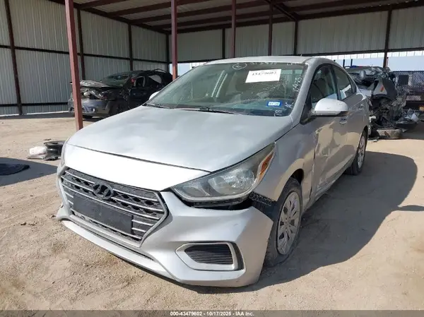 3KPC24A38KE071321 2019 HYUNDAI ACCENT - Image 2