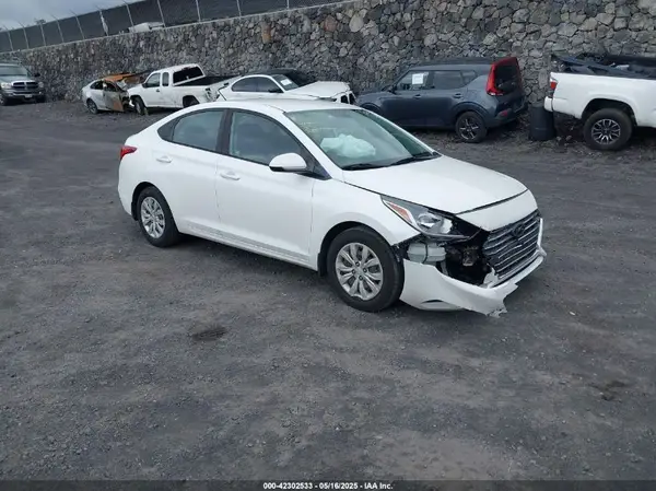 3KPC24A38KE071352 2019 HYUNDAI ACCENT - Image 1