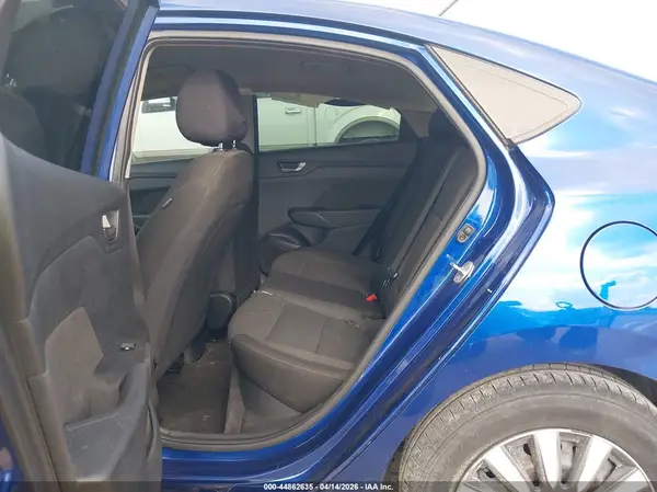 3KPC24A38KE073604 2019 HYUNDAI ACCENT - Image 8