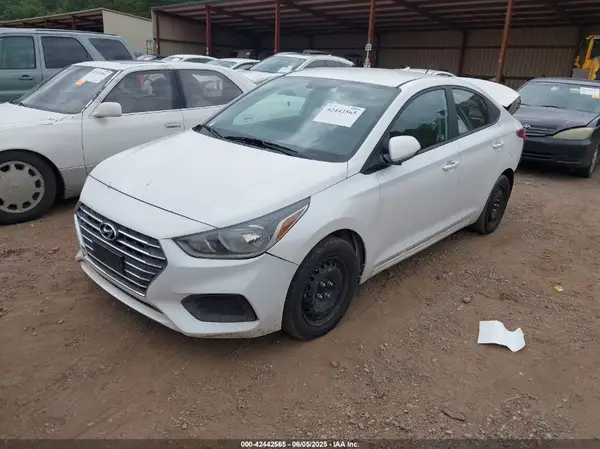 3KPC24A38KE079547 2019 HYUNDAI ACCENT - Image 2