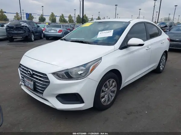 3KPC24A38KE079550 2019 HYUNDAI ACCENT - Image 2