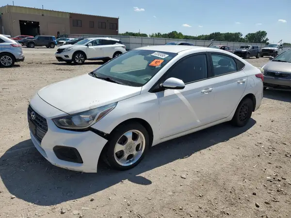 3KPC24A39JE005908 2018 HYUNDAI ACCENT - Image 1
