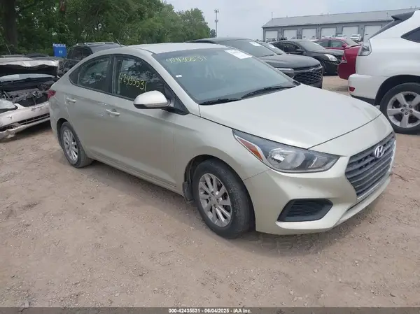 3KPC24A39JE006217 2018 HYUNDAI ACCENT - Image 1