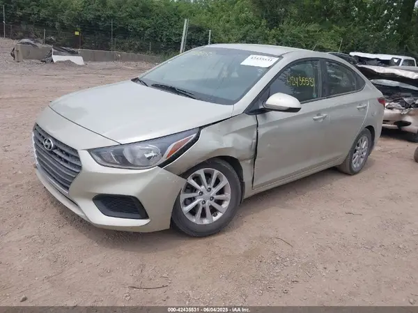 3KPC24A39JE006217 2018 HYUNDAI ACCENT - Image 2