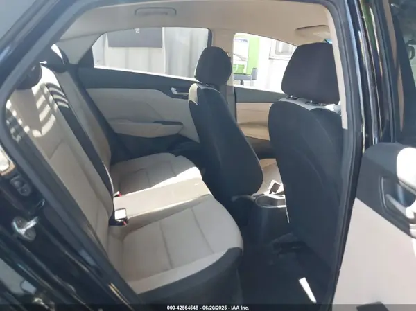 3KPC24A39JE012728 2018 HYUNDAI ACCENT - Image 8