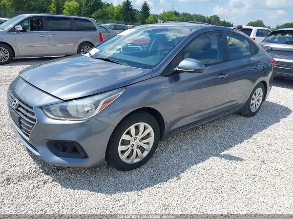 3KPC24A39JE013331 2018 HYUNDAI ACCENT - Image 2