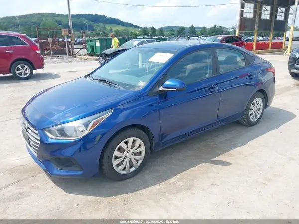 3KPC24A39JE016259 2018 HYUNDAI ACCENT - Image 2