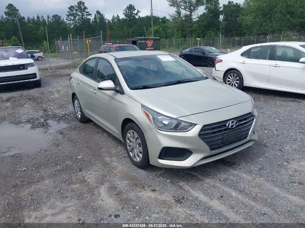3KPC24A39JE017332 2018 HYUNDAI ACCENT - Image 1