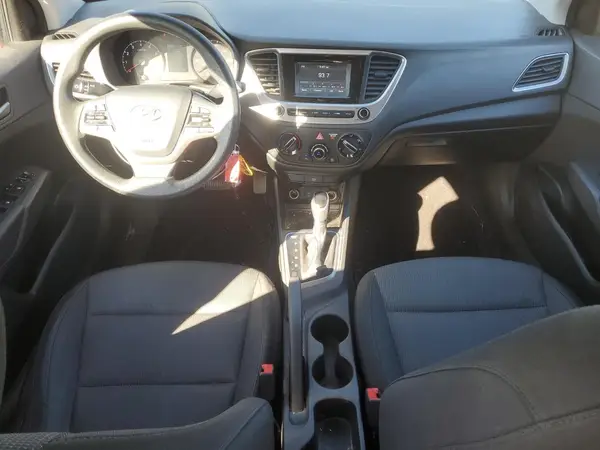 3KPC24A39JE017833 2018 HYUNDAI ACCENT - Image 8