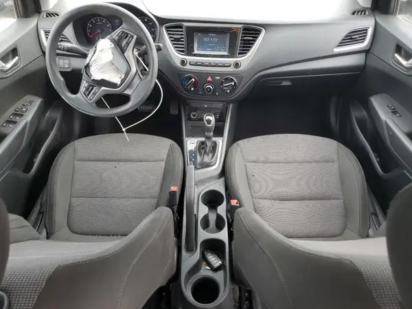 3KPC24A39JE018304 2018 HYUNDAI ACCENT - Image 8