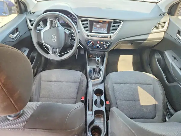 3KPC24A39JE019307 2018 HYUNDAI ACCENT - Image 8