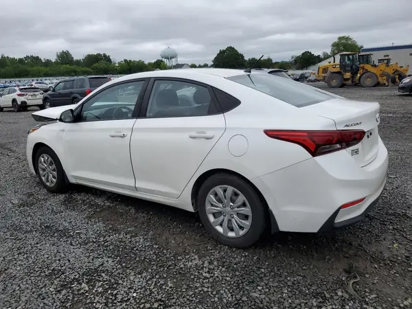 3KPC24A39JE020845 2018 HYUNDAI ACCENT - Image 2