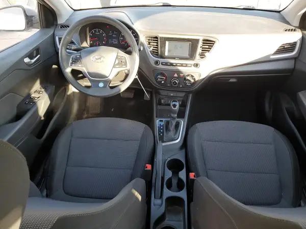 3KPC24A39JE025513 2018 HYUNDAI ACCENT - Image 8