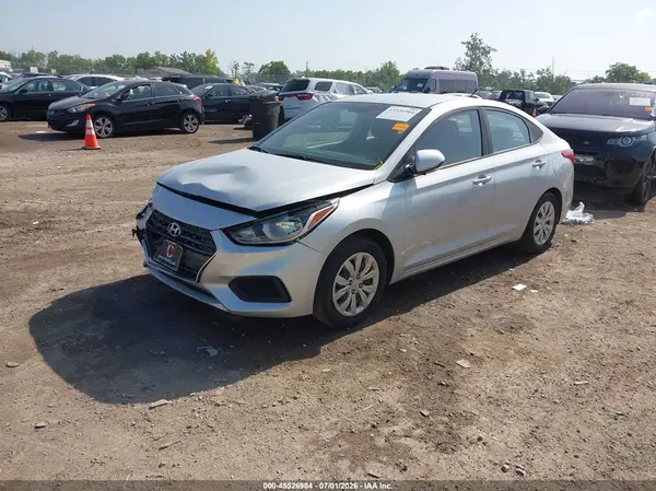 3KPC24A39JE029514 2018 HYUNDAI ACCENT - Image 2