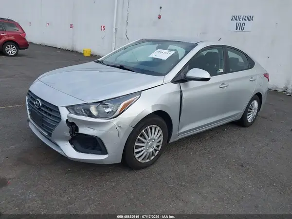 3KPC24A39JE031067 2018 HYUNDAI ACCENT - Image 2