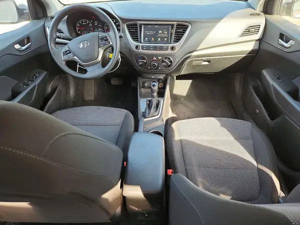 3KPC24A39JE033868 2018 HYUNDAI ACCENT - Image 8