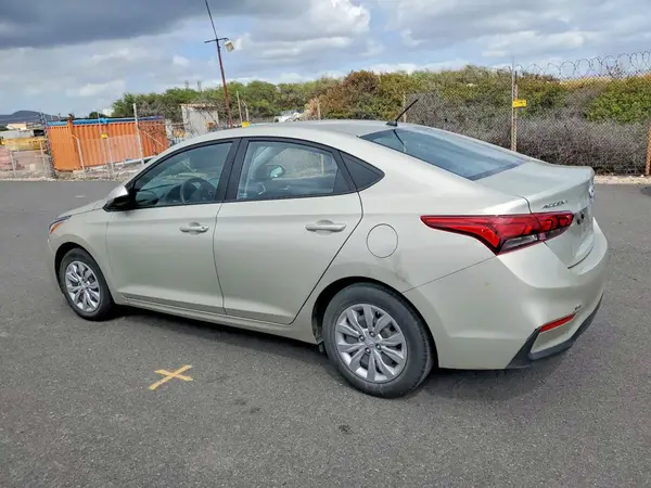 3KPC24A39JE035040 2018 HYUNDAI ACCENT - Image 2
