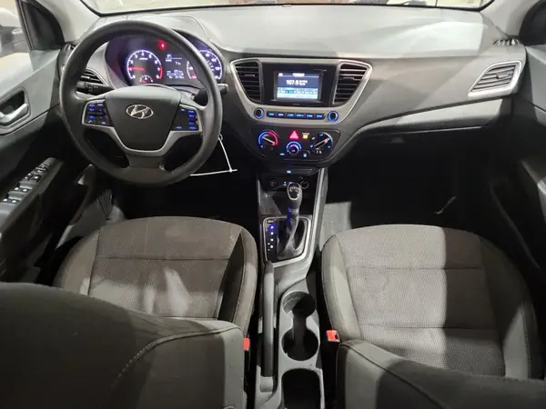 3KPC24A39JE035393 2018 HYUNDAI ACCENT - Image 8