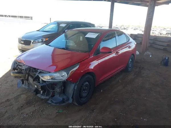 3KPC24A39KE045195 2019 HYUNDAI ACCENT - Image 2